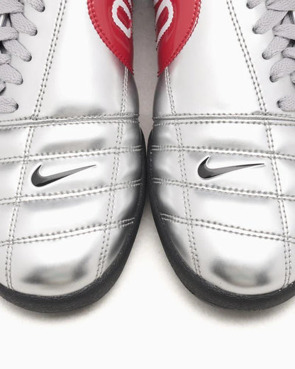 Nike Total 90 3 SP 
Metallic Silver Black