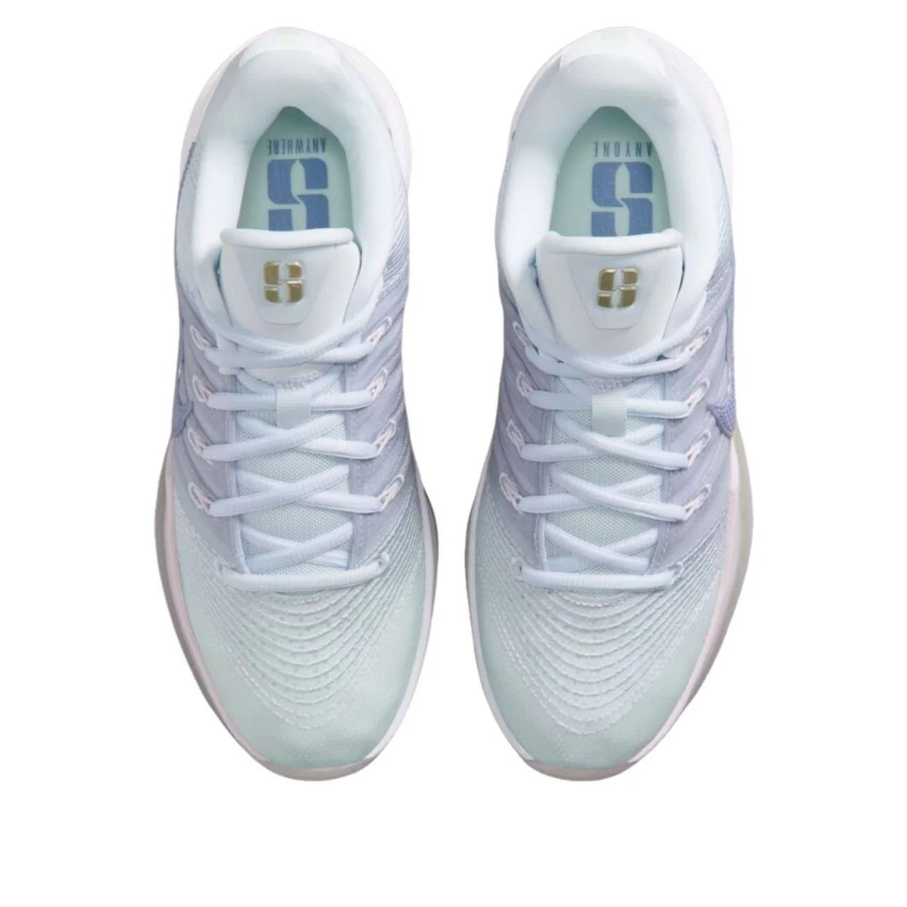 Nike Sabrina 3 
Infinite (Women's)