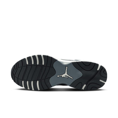 Jordan Trunner Flow 
Smoke Grey Iron Grey