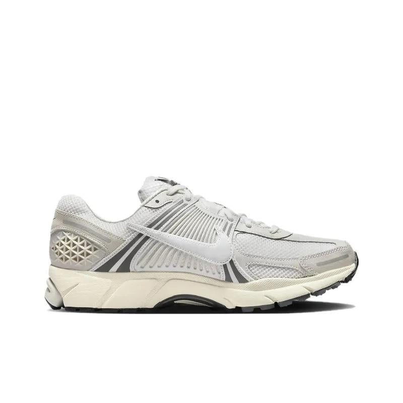 Nike Zoom Vomero 5 Platinum Tint