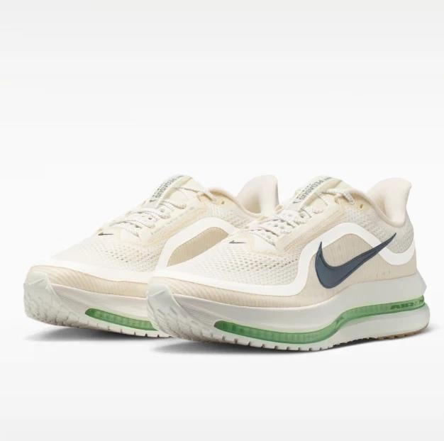 Nike Air Zoom Pegasus Premium 
Pale Ivory Jade Horizon