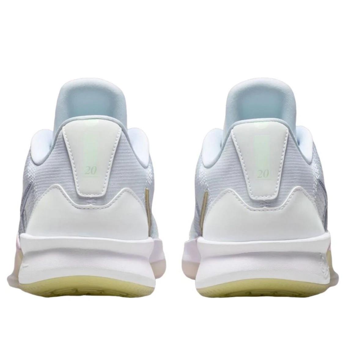 Nike Sabrina 3 
Infinite (Women's)