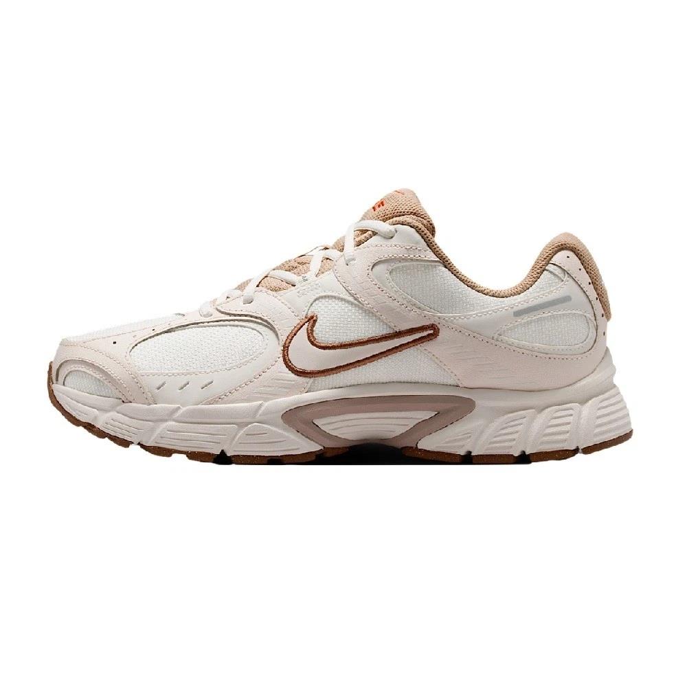 Nike V5 RNR 
Sail Pale Ivory Light British Tan