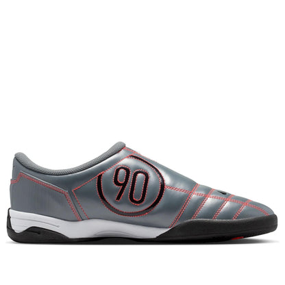 Nike Total 90 3 
Smoke Grey Bright Crimson