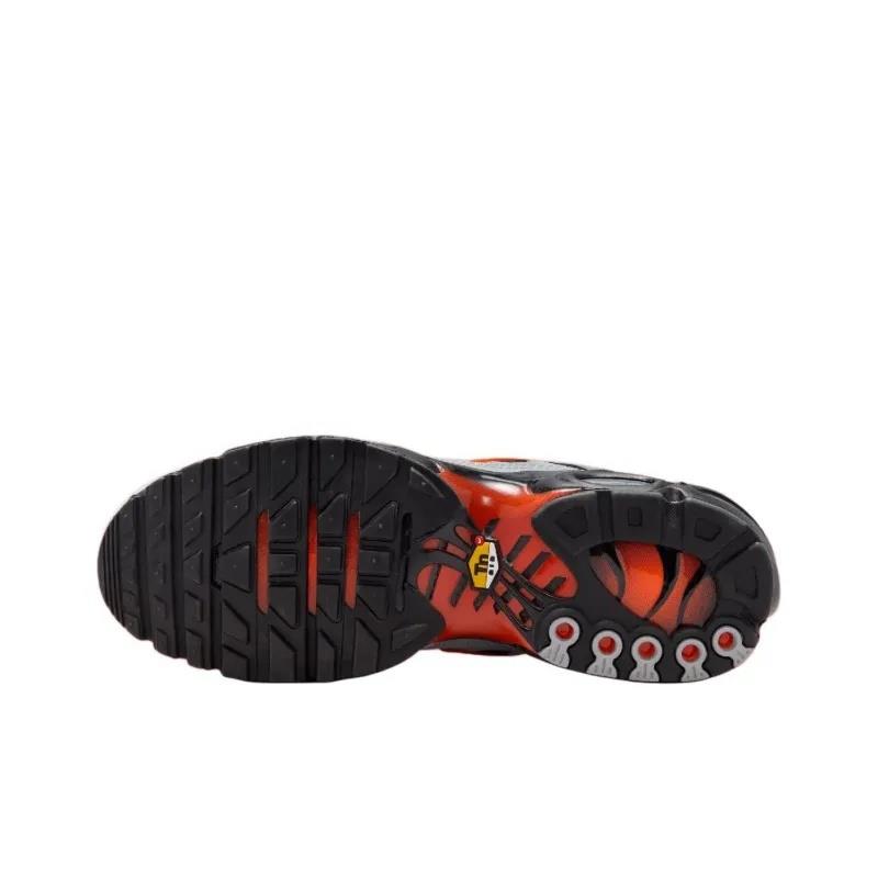 Nike Air Max Plus 
Wolf Grey Picante Red