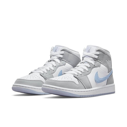Jordan 1 Mid 
Wolf Grey Aluminum (Women's)