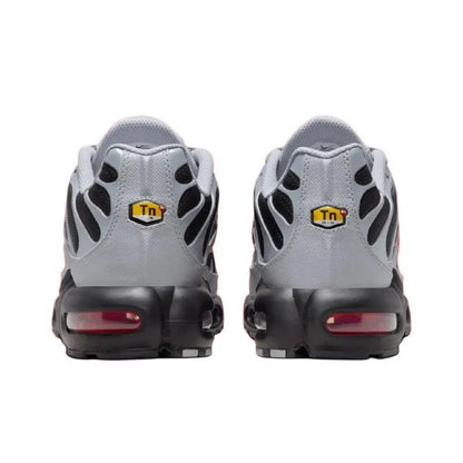 Nike Air Max Plus 
Wolf Grey Picante Red