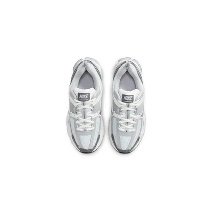 Nike Zoom Vomero 5 Pure Platinum Metallic Silver (GS) size 5Y
