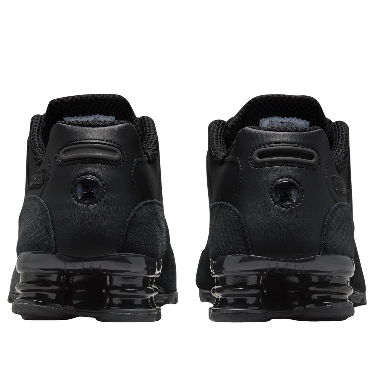 Nike Shox NZ 
Triple Black