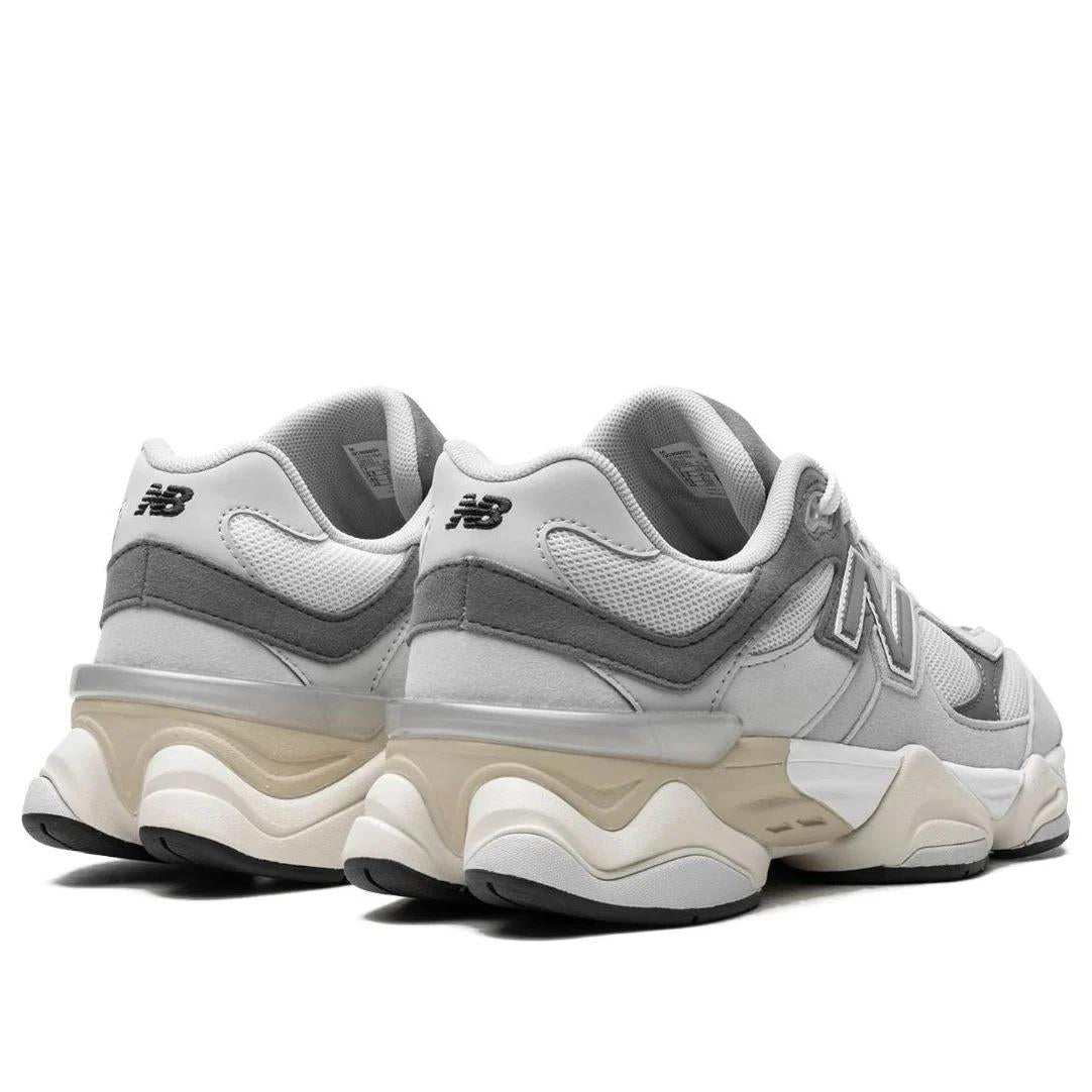 New Balance 9060 
Rain Cloud (GS)