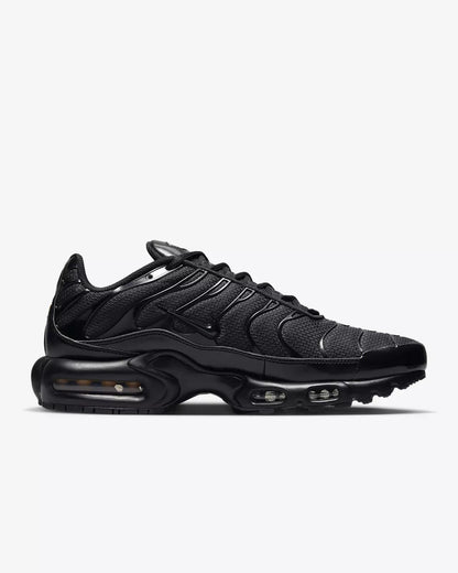 Nike Air Max Plus Triple Black