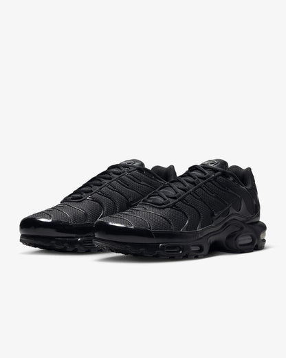 Nike Air Max Plus Triple Black