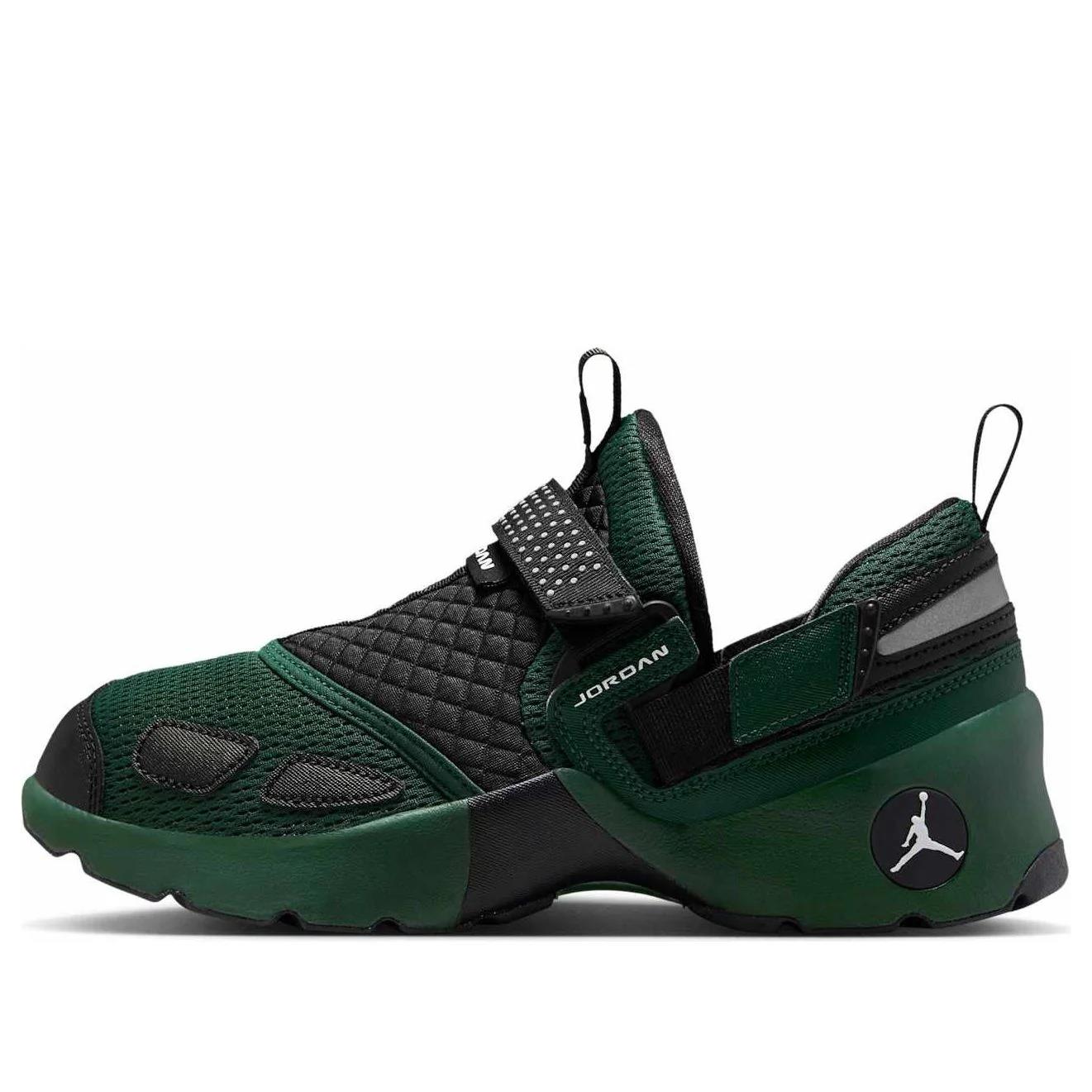 Jordan Trunner LX Fir (Women's) HQ2164-300
