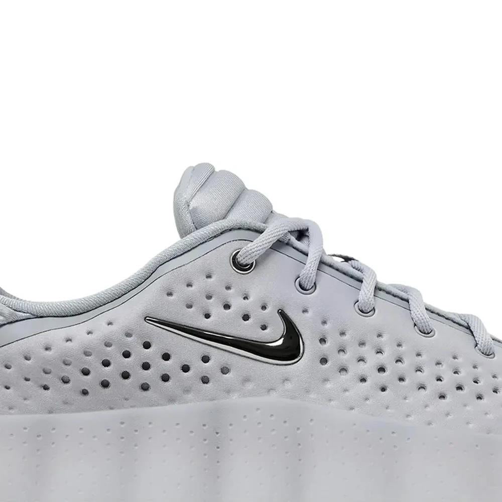 Nike Mind 002 
Light Smoke Grey