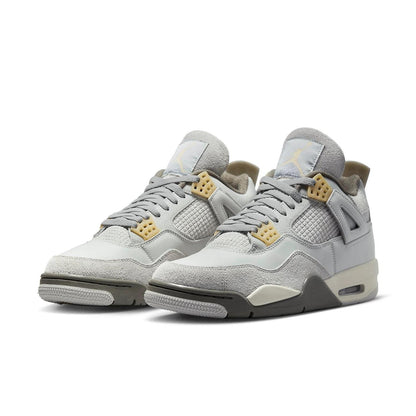Jordan 4 Retro SE 
Craft Photon Dust