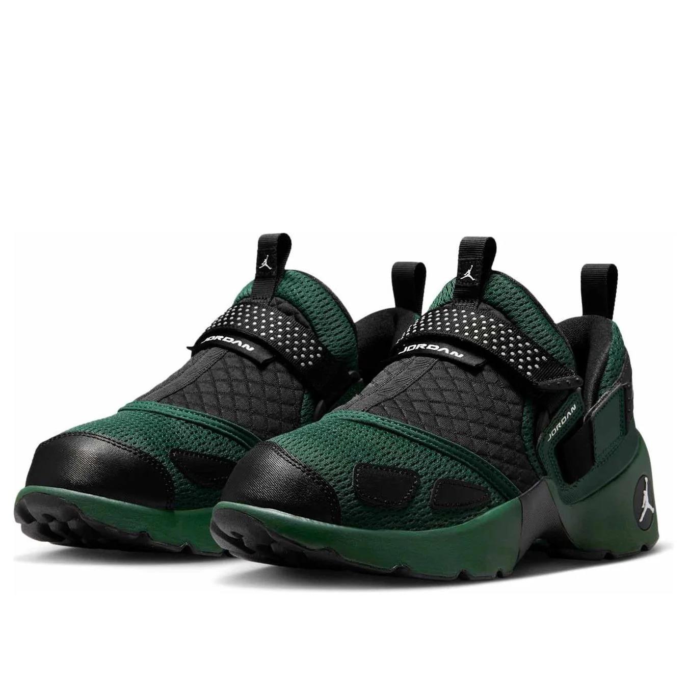 Jordan Trunner LX Fir (Women's) HQ2164-300